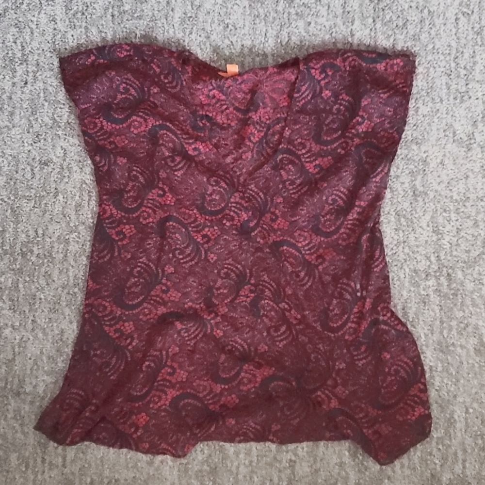 Ladies top size medium